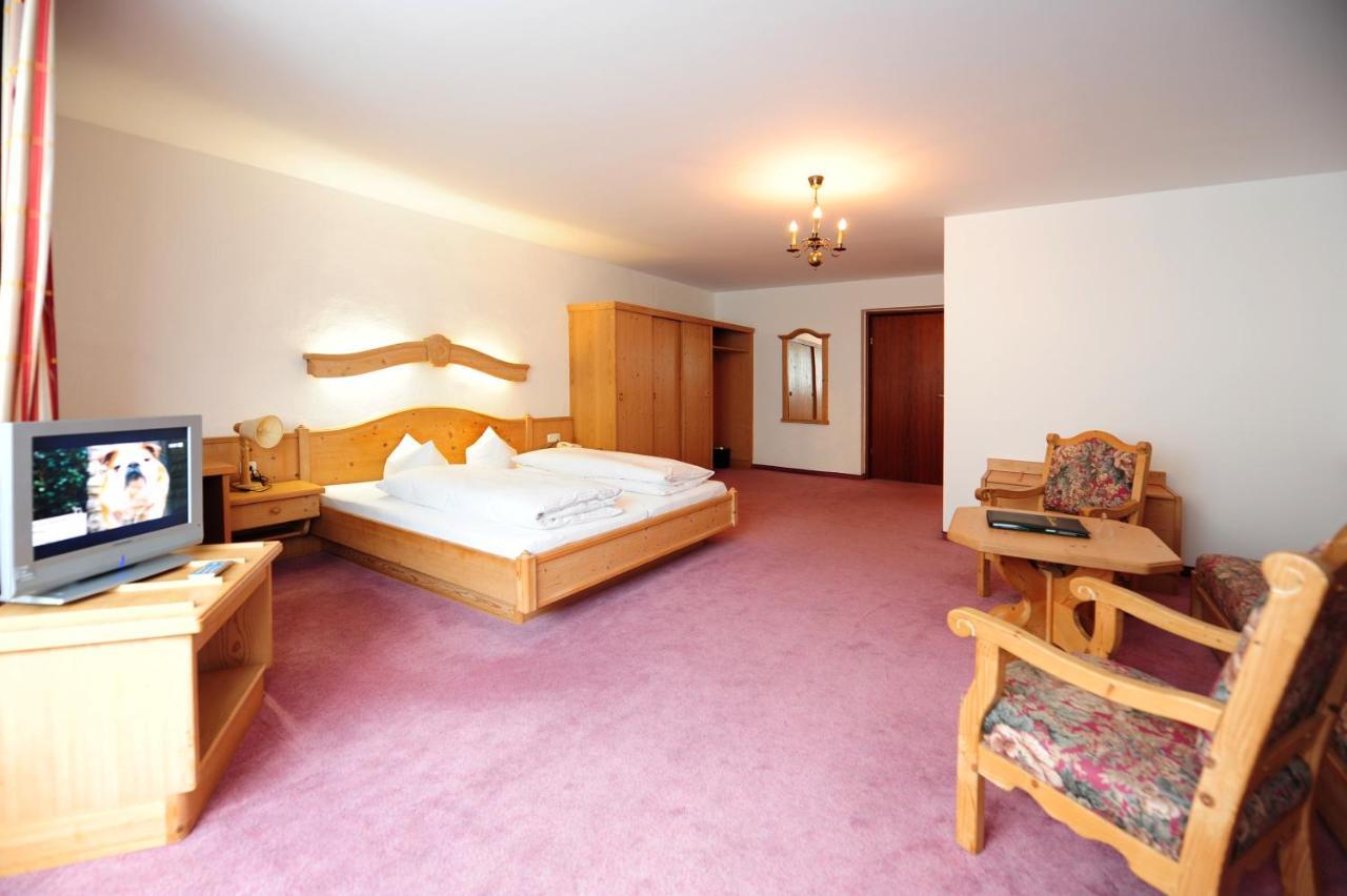 Hotel Krone Матрай-на-Бреннере Экстерьер фото